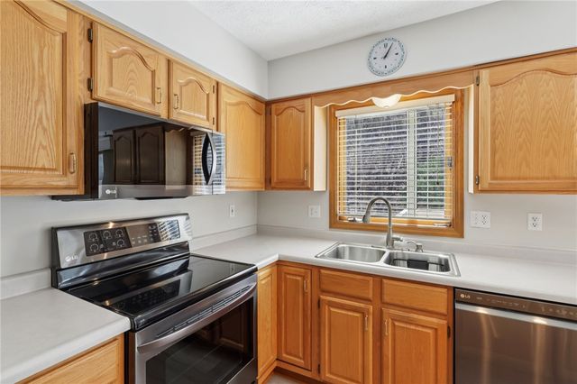 365 Cobblestone, Robinson Twp, PA 15136