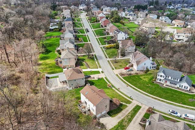 365 Cobblestone, Robinson Twp, PA 15136