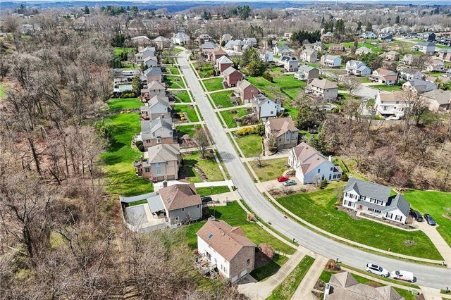 365 Cobblestone, Robinson Twp, PA 15136