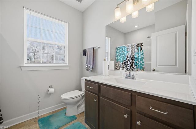 109 Green CT, Carrollton, VA 23314