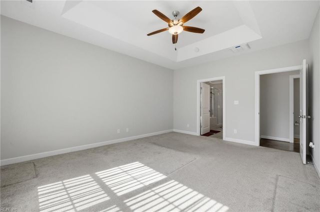 109 Green CT, Carrollton, VA 23314