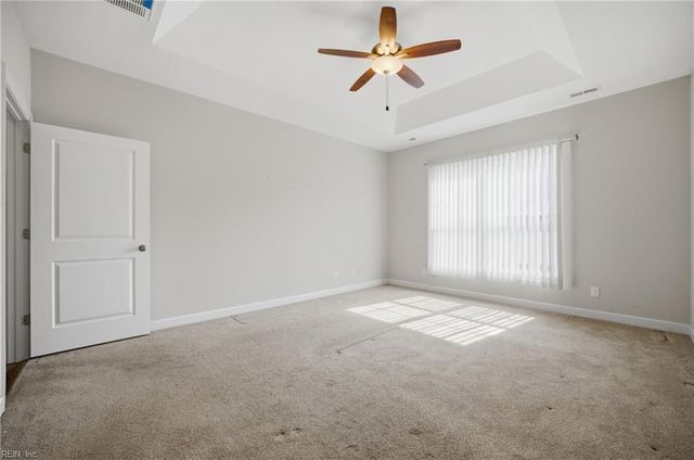 109 Green CT, Carrollton, VA 23314