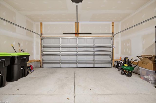 109 Green CT, Carrollton, VA 23314