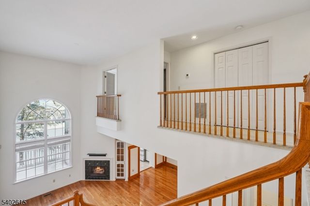 108 Kent Dr, Roseland Boro, NJ 07068