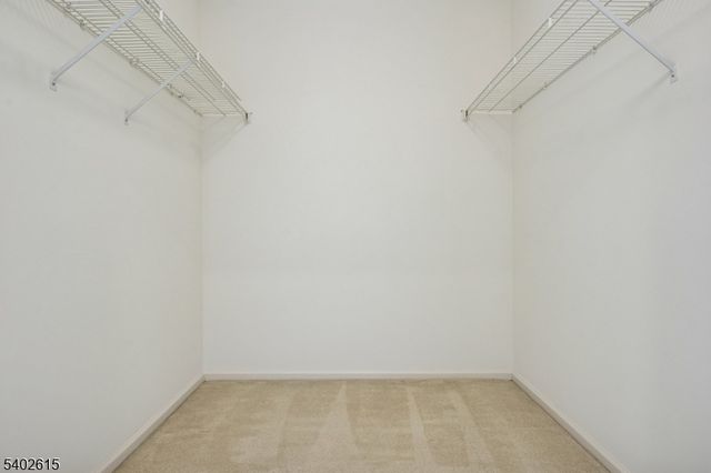 108 Kent Dr, Roseland Boro, NJ 07068