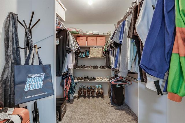 513 S Lakehoma Place Drive, Mustang, OK 73064