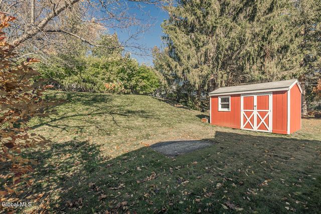 32 W 12th Avenue, Gloversville, NY 12078