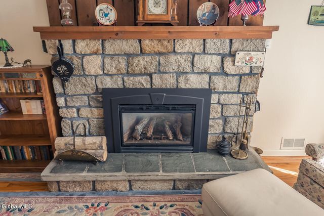 32 W 12th Avenue, Gloversville, NY 12078