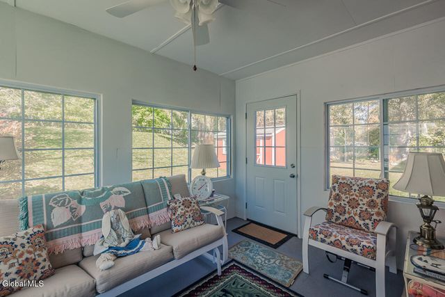 32 W 12th Avenue, Gloversville, NY 12078