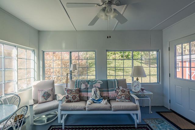 32 W 12th Avenue, Gloversville, NY 12078