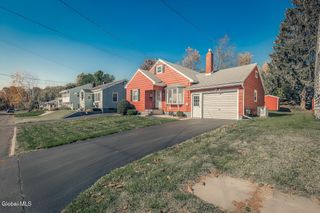 32 W 12th Avenue, Gloversville, NY 12078