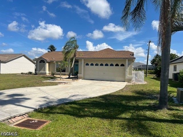 9794 Country Oaks DR, Fort Myers, FL 33967