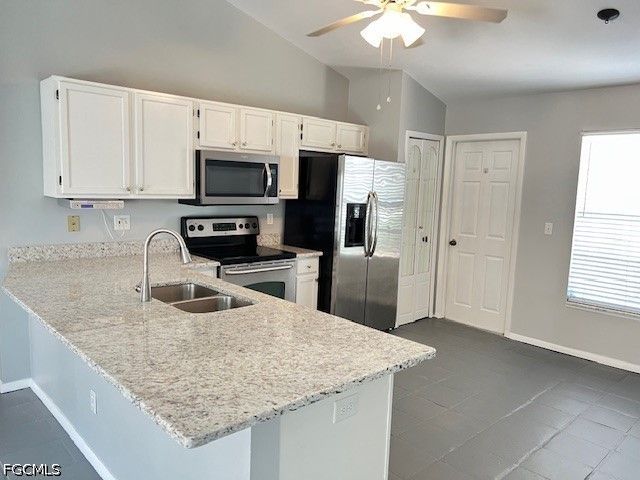 9794 Country Oaks DR, Fort Myers, FL 33967