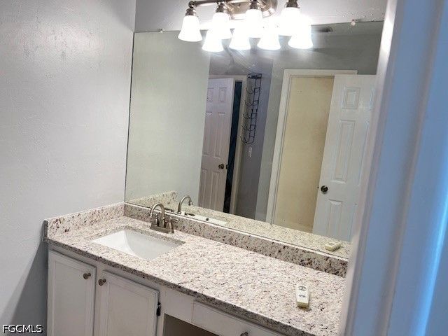 9794 Country Oaks DR, Fort Myers, FL 33967