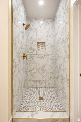 795 S LOCUST AVE, Pleasant Grove, UT 84062