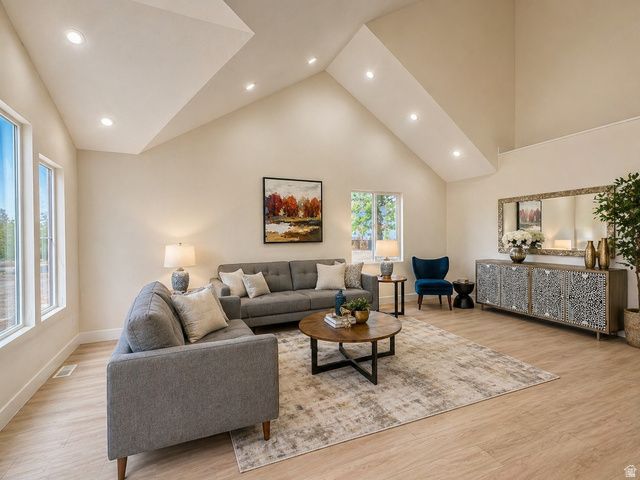 795 S LOCUST AVE, Pleasant Grove, UT 84062