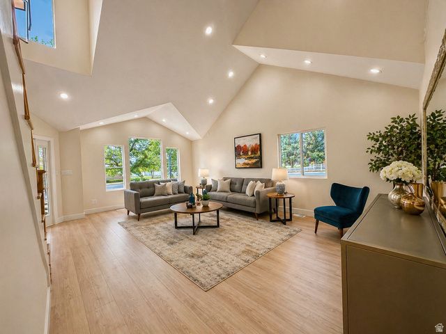 795 S LOCUST AVE, Pleasant Grove, UT 84062