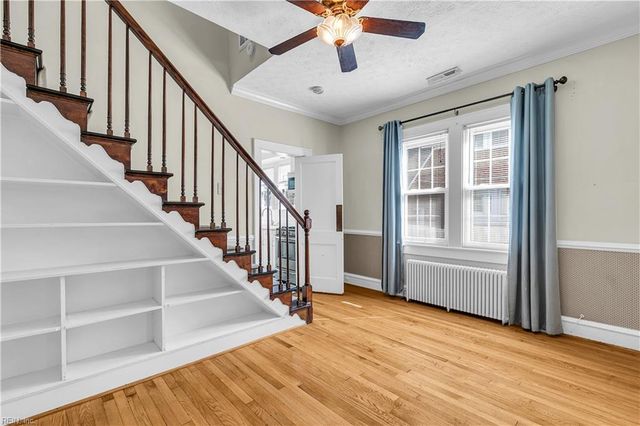 2309 Crescent DR, Hampton, VA 23661