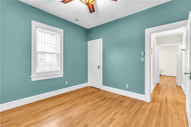 2309 Crescent DR, Hampton, VA 23661