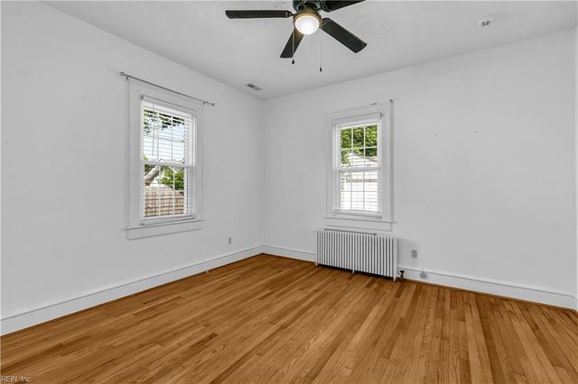 2309 Crescent DR, Hampton, VA 23661