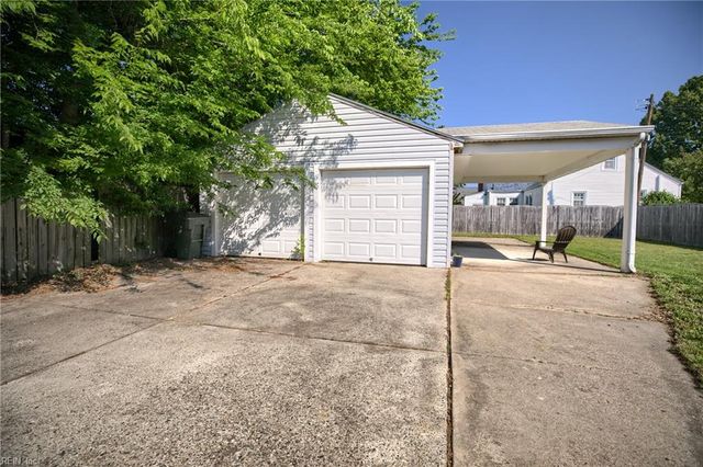 2309 Crescent DR, Hampton, VA 23661