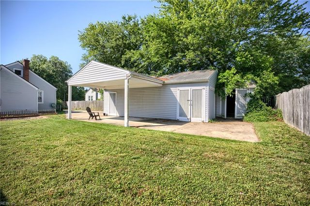 2309 Crescent DR, Hampton, VA 23661