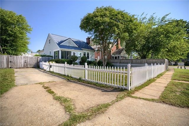2309 Crescent DR, Hampton, VA 23661