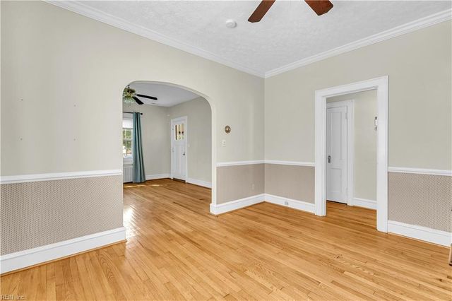 2309 Crescent DR, Hampton, VA 23661