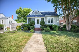 2309 Crescent DR, Hampton, VA 23661