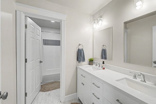 863 Eastridge Dr, Salina, KS 67401