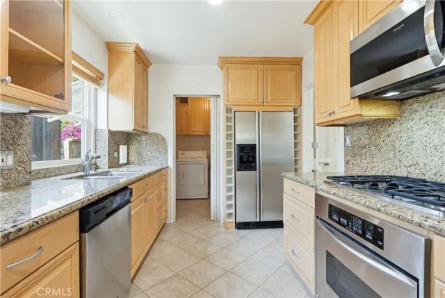 13036 Magnolia, Sherman Oaks, CA 91423