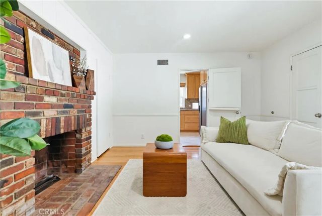 13036 Magnolia, Sherman Oaks, CA 91423