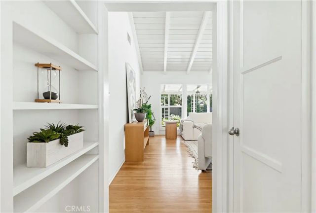 13036 Magnolia, Sherman Oaks, CA 91423