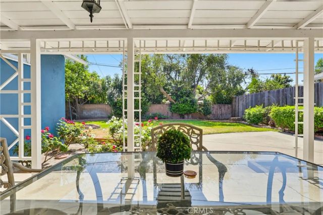 13036 Magnolia, Sherman Oaks, CA 91423