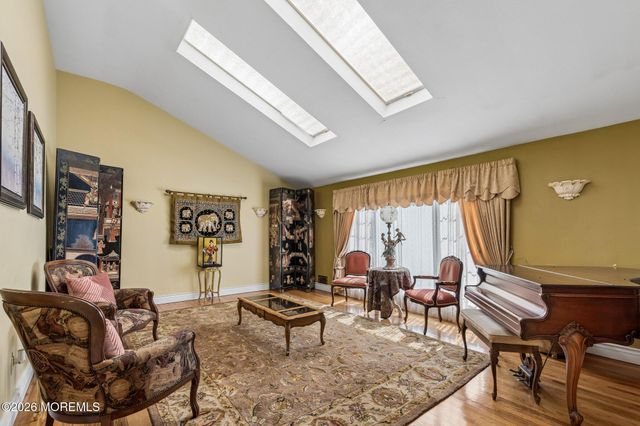 1 Flintlock Road, Freehold, NJ 07728