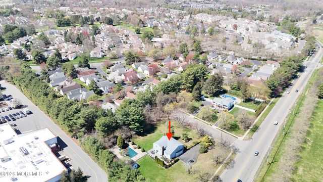 1 Flintlock Road, Freehold, NJ 07728