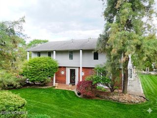 1 Flintlock Road, Freehold, NJ 07728