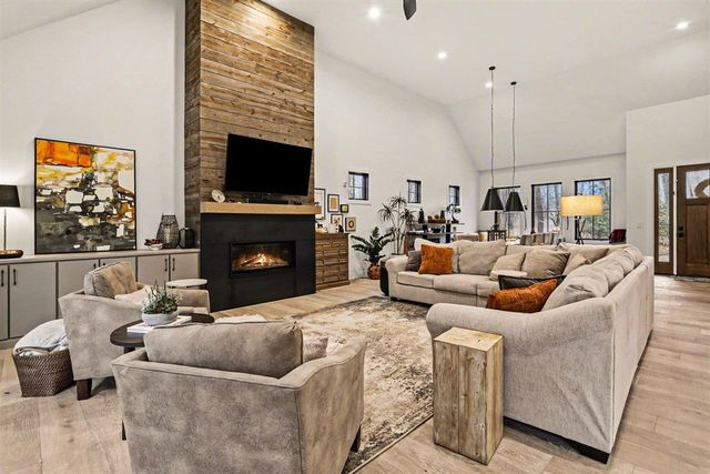 7 Preserve Way, New Buffalo, MI 49117