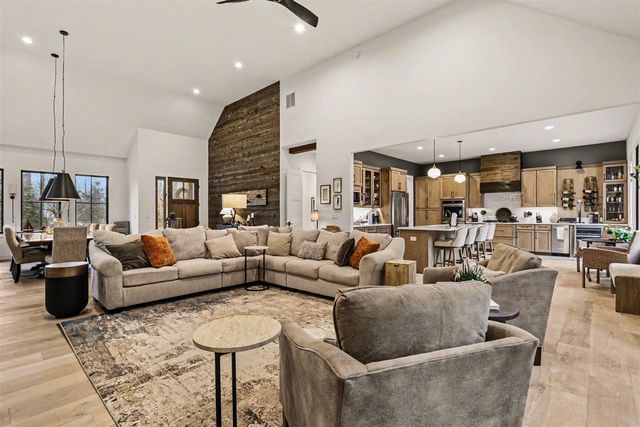 7 Preserve Way, New Buffalo, MI 49117