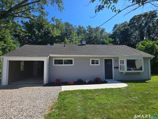 7 Carol Court, Groton, CT 06340