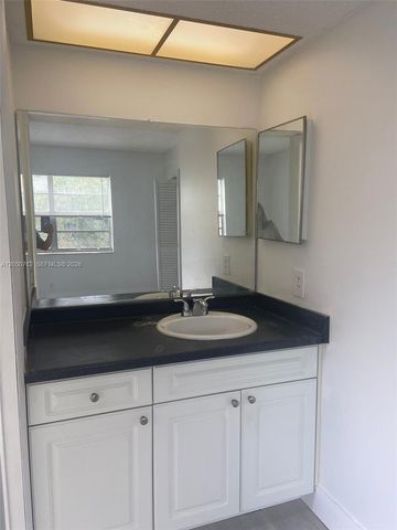 3231 NW 103rd Terrace 208C, Coral Springs, FL 33065