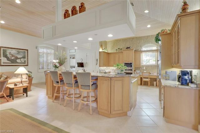 435 Terracina WAY, Naples, FL 34119