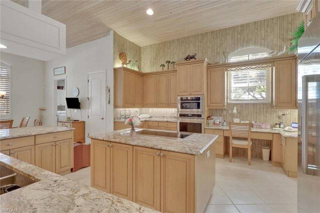 435 Terracina WAY, Naples, FL 34119