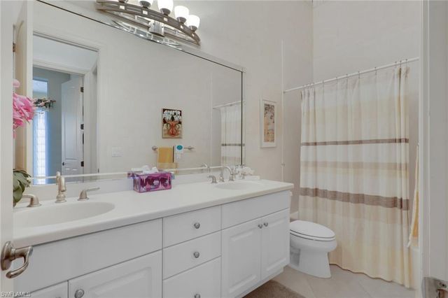 435 Terracina WAY, Naples, FL 34119