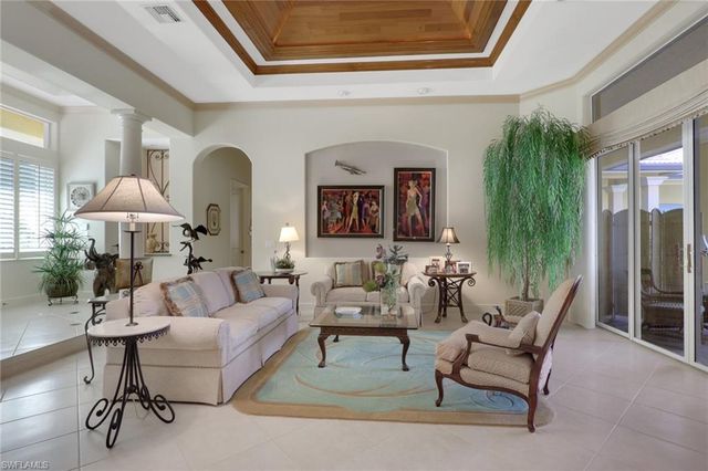 435 Terracina WAY, Naples, FL 34119