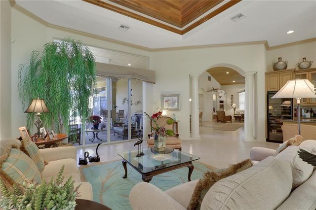 435 Terracina WAY, Naples, FL 34119