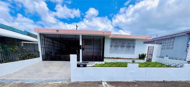 Calle 232 COUNTRY CLUB JF-33, Carolina, PR 00982