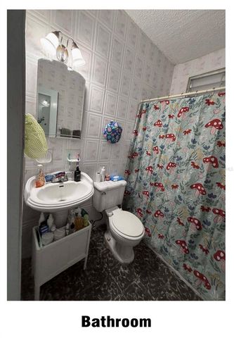 Calle 232 COUNTRY CLUB JF-33, Carolina, PR 00982