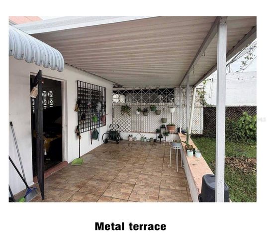 Calle 232 COUNTRY CLUB JF-33, Carolina, PR 00982