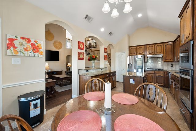 5400 Rolling Meadows Drive, Fort Worth, TX 76123